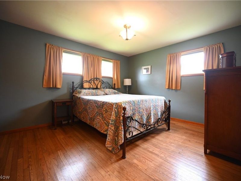 1911 39th Street NE, Canton, OH 44705 Photo 12