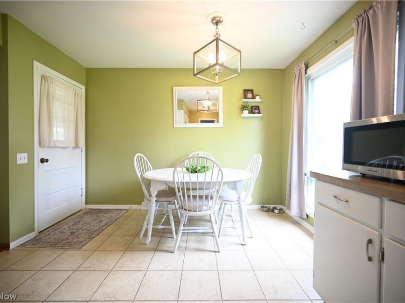 1911 39th Street NE, Canton, OH 44705 Photo 9