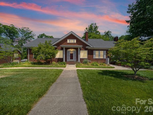 729 Montgomery Avenue , Albemarle, NC 28001