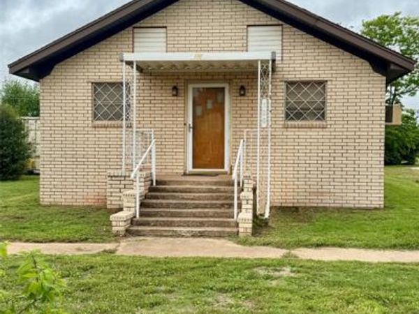 120 N Main Street, Verden, OK 73092