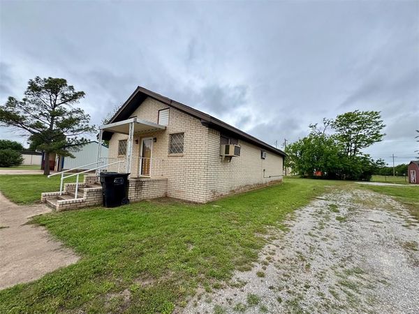 120 N Main Street, Verden, OK 73092
