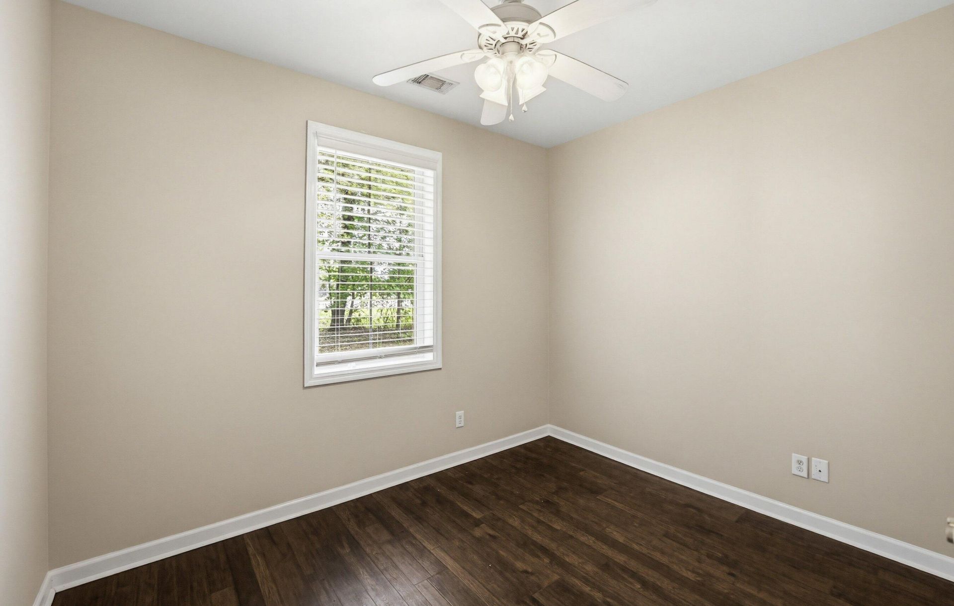 2216 Trask Parkway Photo 11