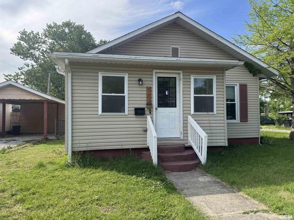 105 ELM Street, Zeigler, IL 62999