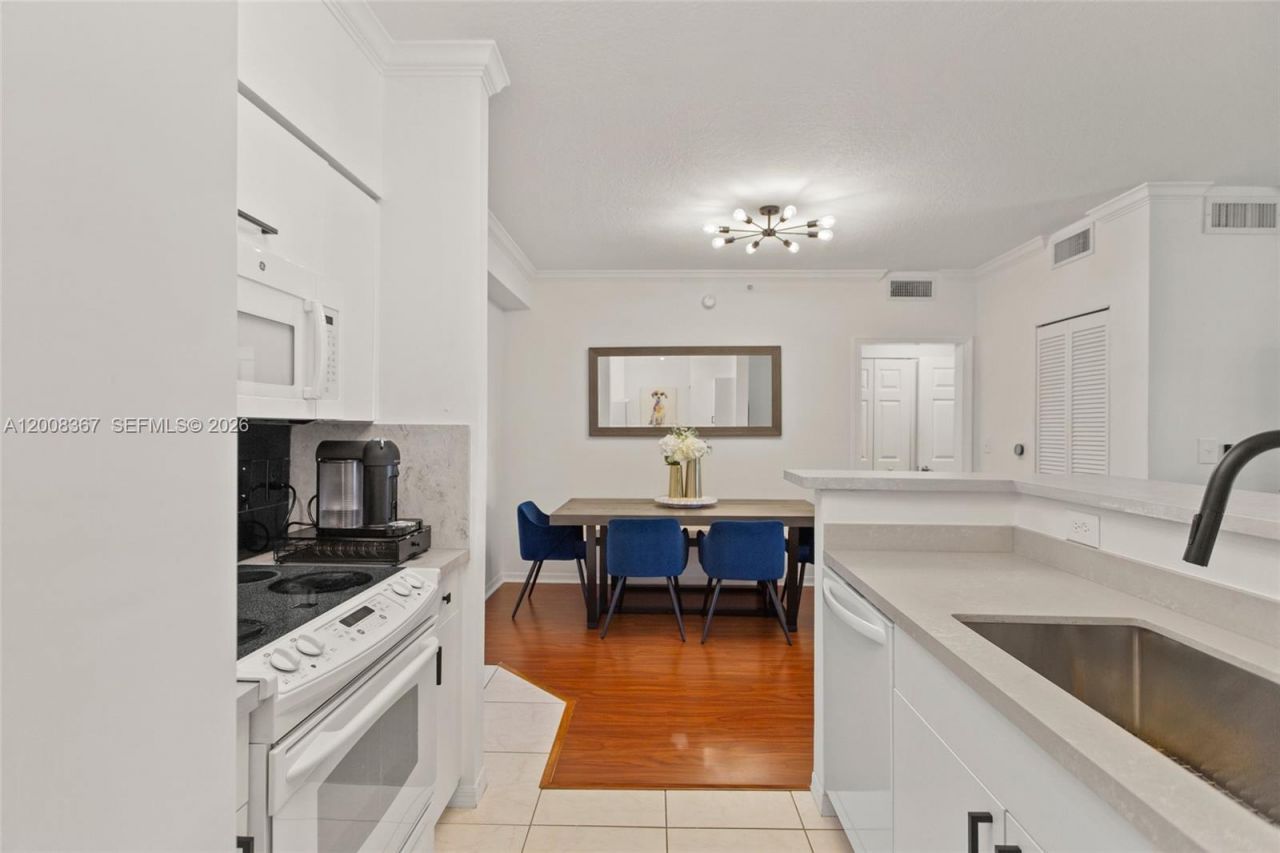 6831 SW 44th St , Unit 101, Miami, FL 33155 Photo