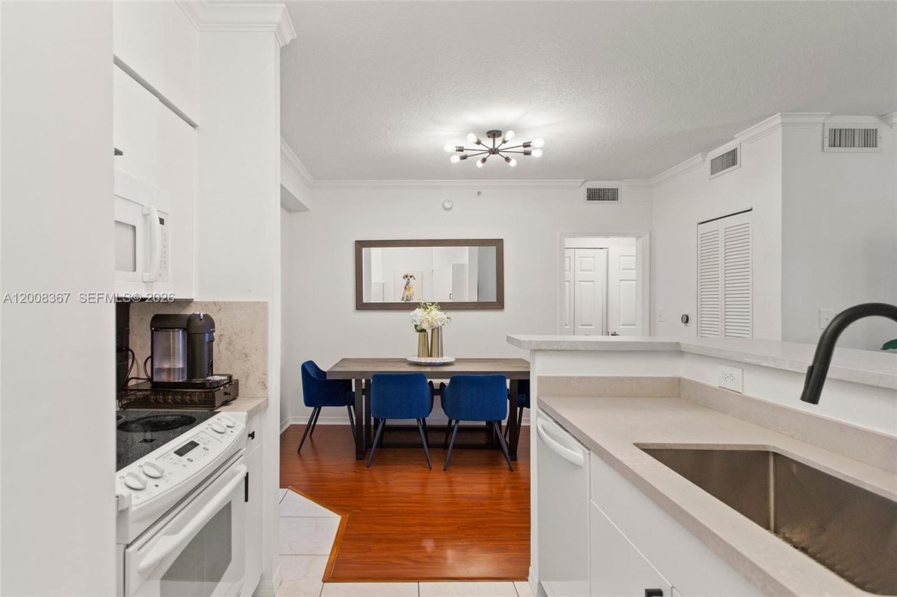 6831 SW 44th St , Unit 101, Miami, FL 33155 Photo