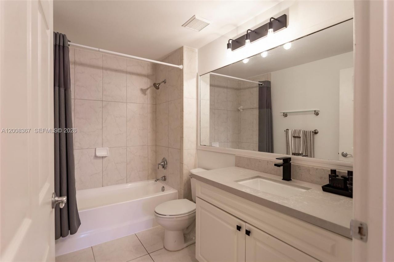 6831 SW 44th St , Unit 101, Miami, FL 33155 Photo
