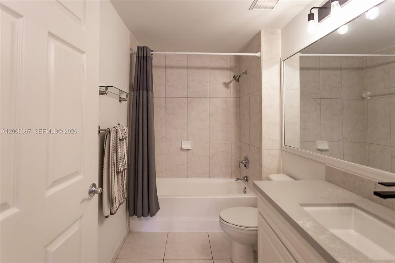6831 SW 44th St , Unit 101, Miami, FL 33155 Photo