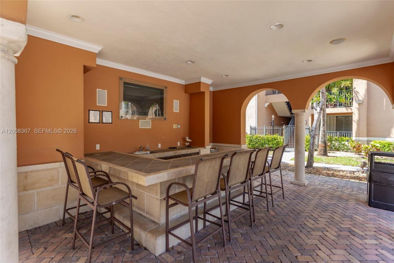 6831 SW 44th St , Unit 101, Miami, FL 33155 Photo