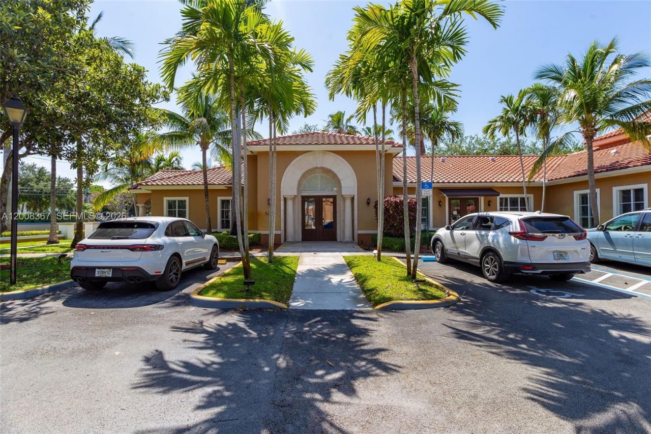 6831 SW 44th St , Unit 101, Miami, FL 33155 Photo