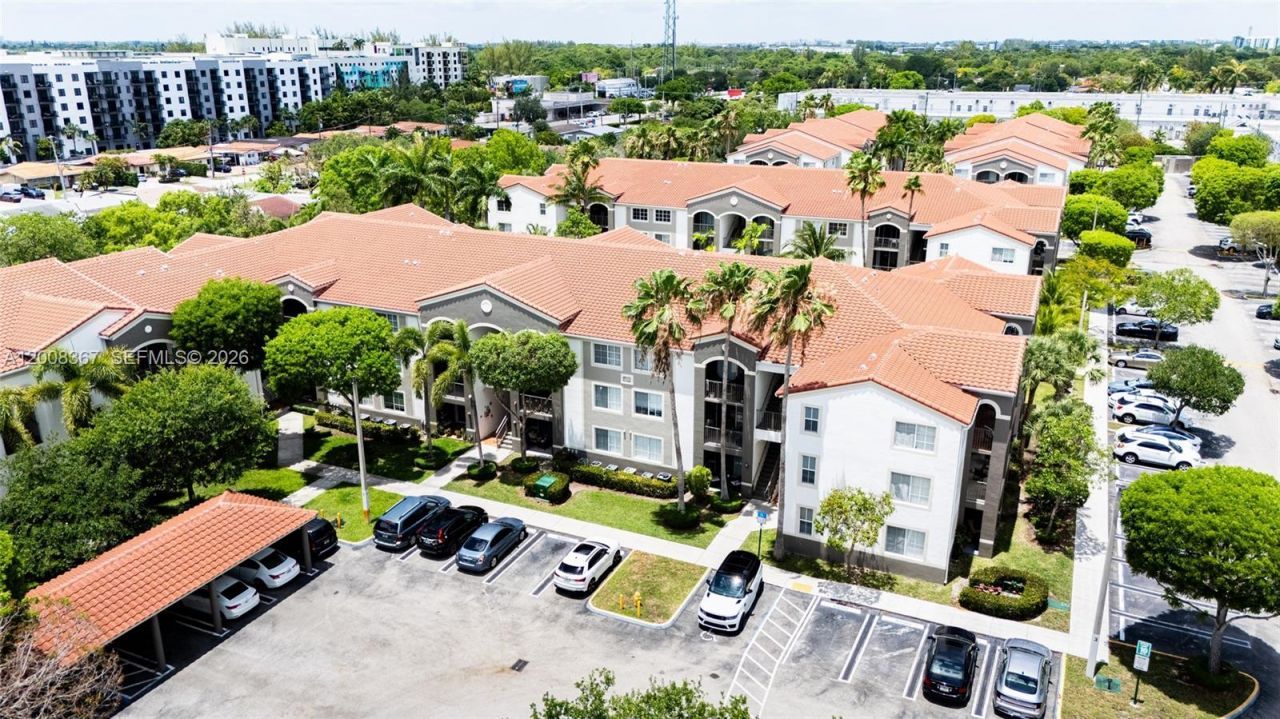 6831 SW 44th St , Unit 101, Miami, FL 33155 Photo
