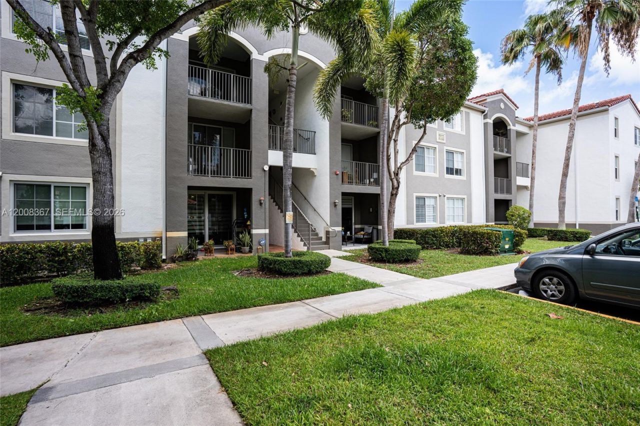 6831 SW 44th St , Unit 101, Miami, FL 33155 Photo