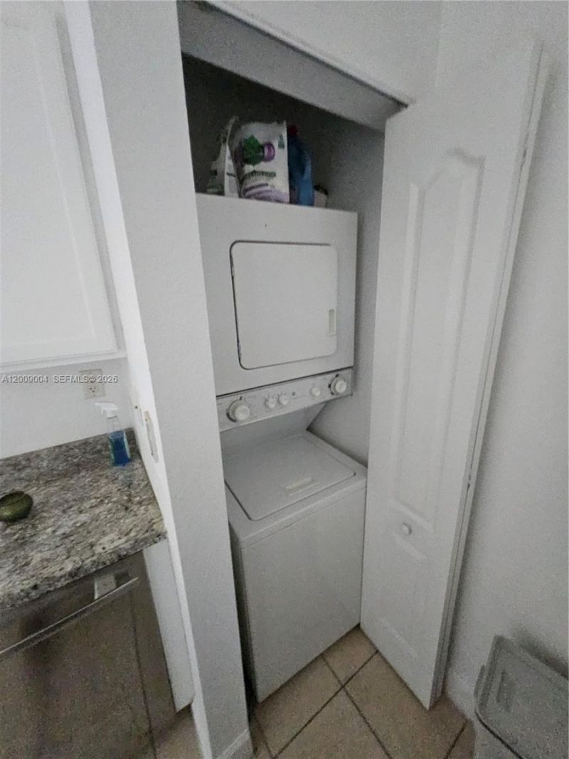 6001 SW 70th St , Unit 655, South Miami, FL 33143 Photo