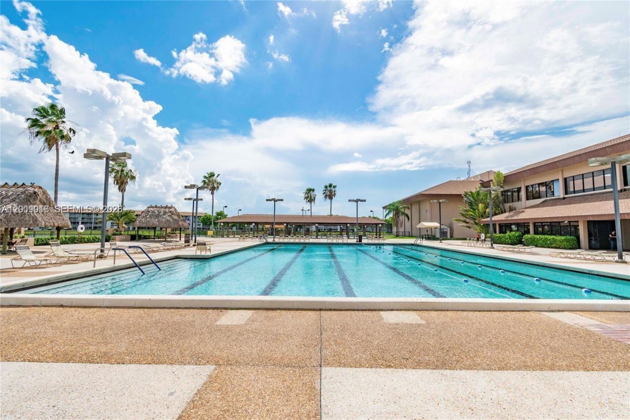 1400 SW 124th Ter , Unit 402Q, Pembroke Pines, FL 33027 Photo