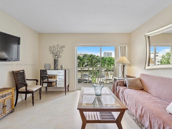 400 Kings Point Dr , Unit 229, Sunny Isles Beach, FL 33160