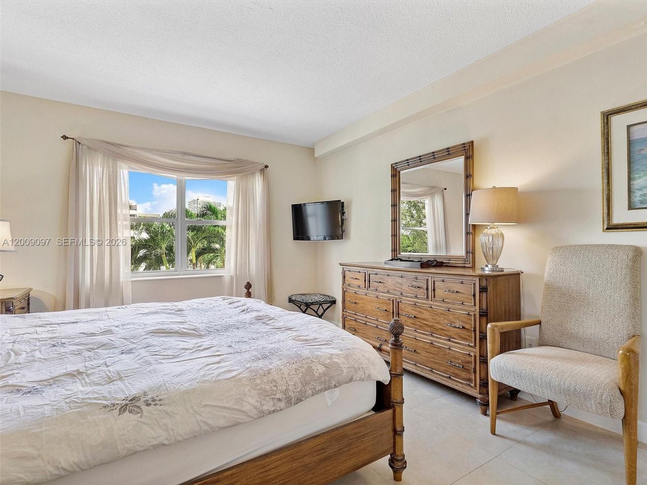 400 Kings Point Dr , Unit 229, Sunny Isles Beach, FL 33160 Photo