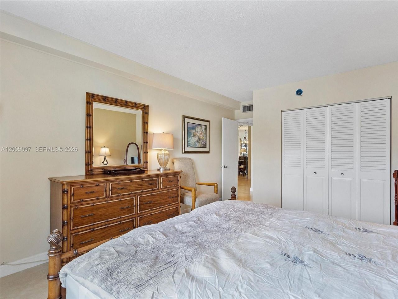 400 Kings Point Dr , Unit 229, Sunny Isles Beach, FL 33160 Photo