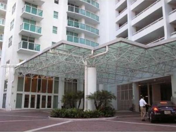 31 SE 5th St , Unit 2807, Miami, FL 33131