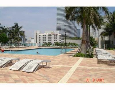 31 SE 5th St, Unit 2807, Miami, FL 33131 Photo