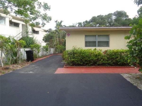 3800 SW 2nd Court, Unit 1-6, Fort Lauderdale, FL 33312