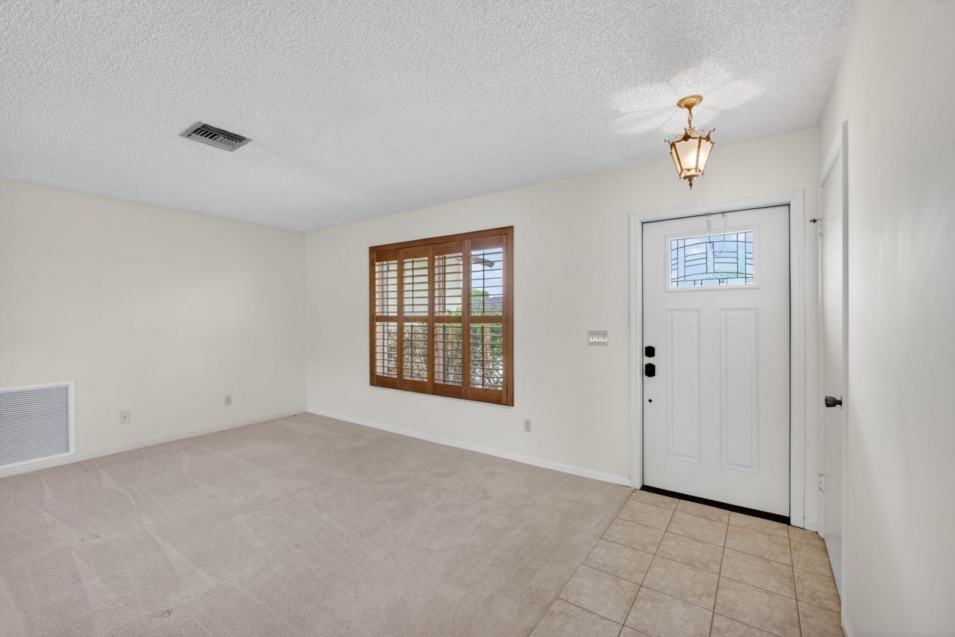 9820 Jonquil Circle N, Palm Beach Gardens, FL 33410 Photo