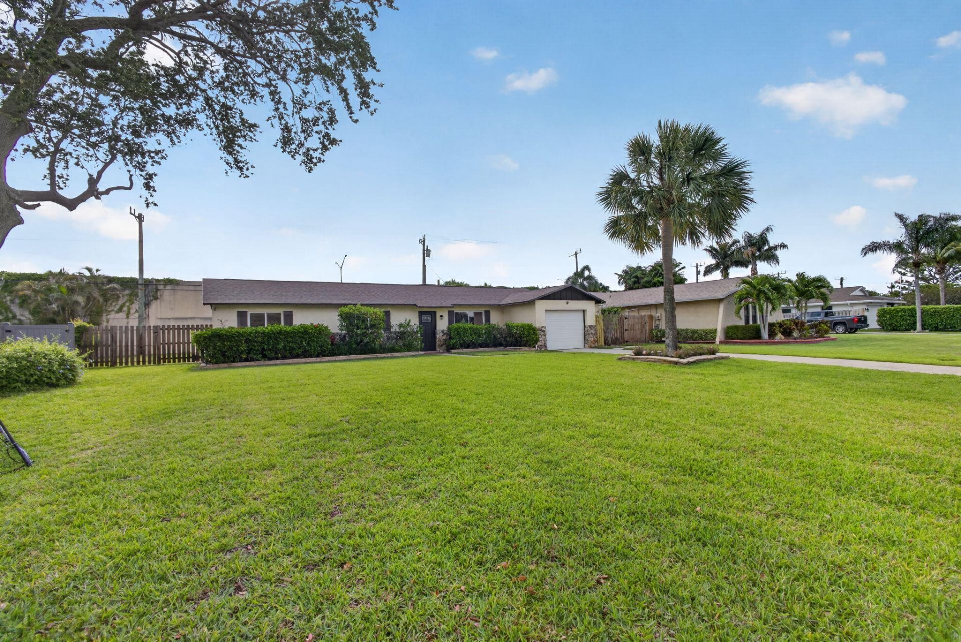 9820 Jonquil Circle N, Palm Beach Gardens, FL 33410 Photo