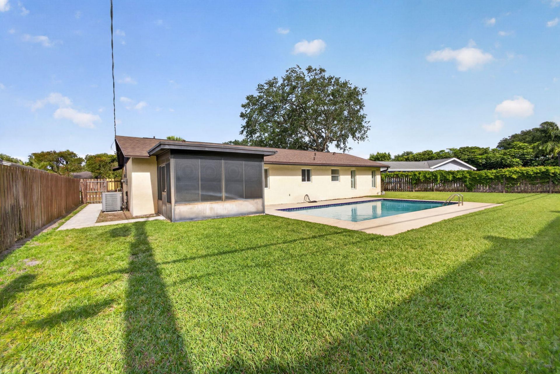 9820 Jonquil Circle N, Palm Beach Gardens, FL 33410 Photo