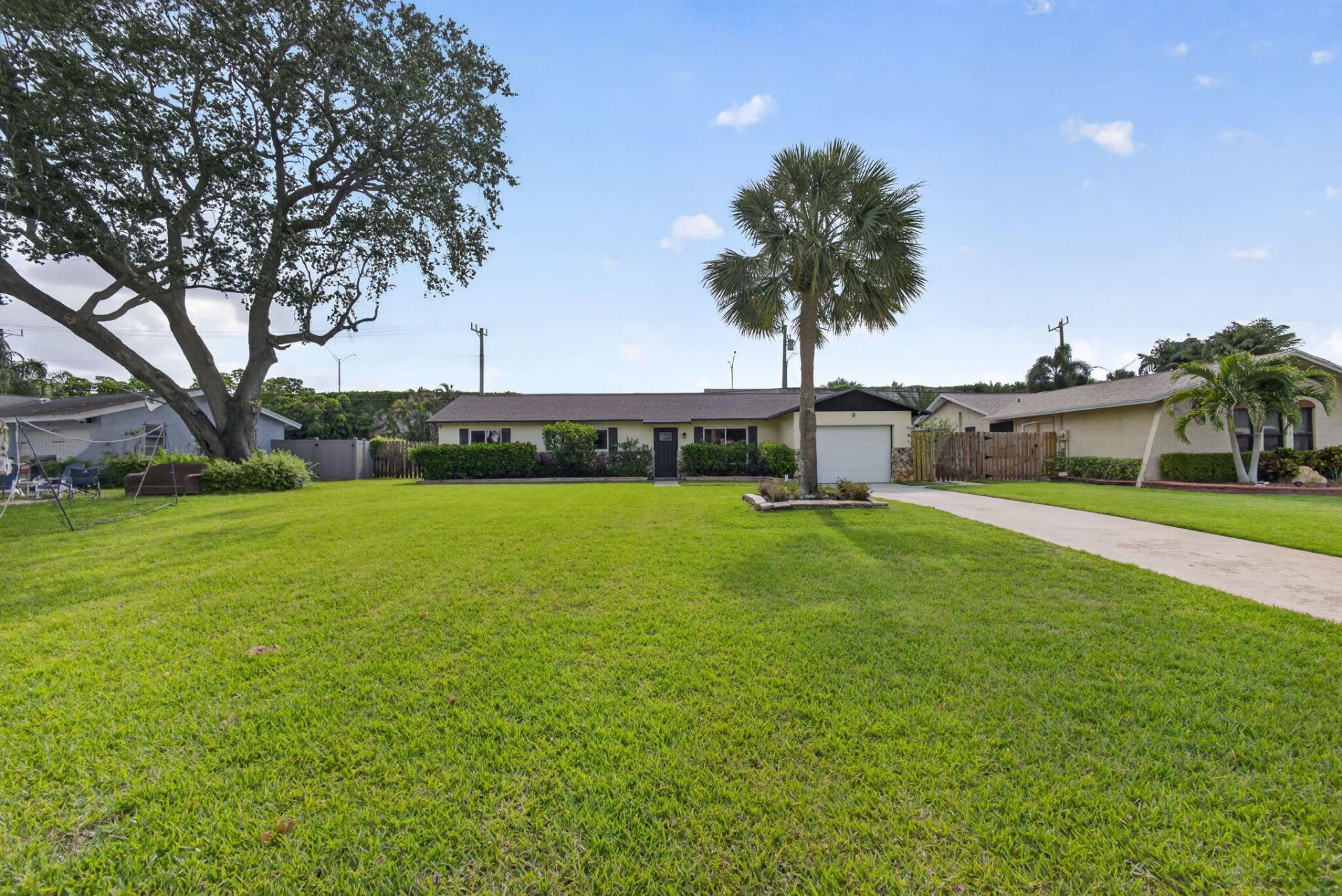 9820 Jonquil Circle N, Palm Beach Gardens, FL 33410 Photo