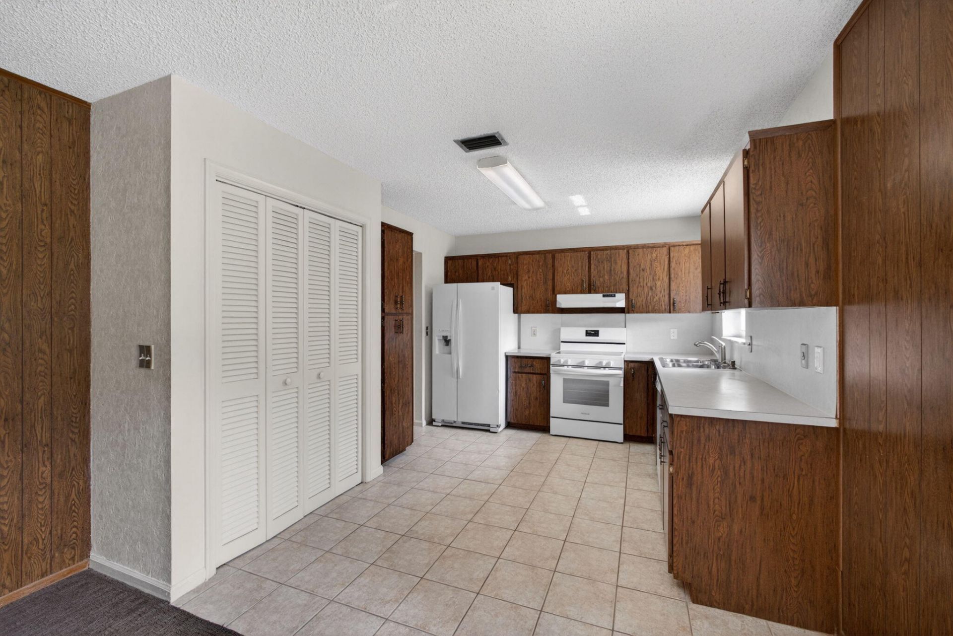 9820 Jonquil Circle N, Palm Beach Gardens, FL 33410 Photo