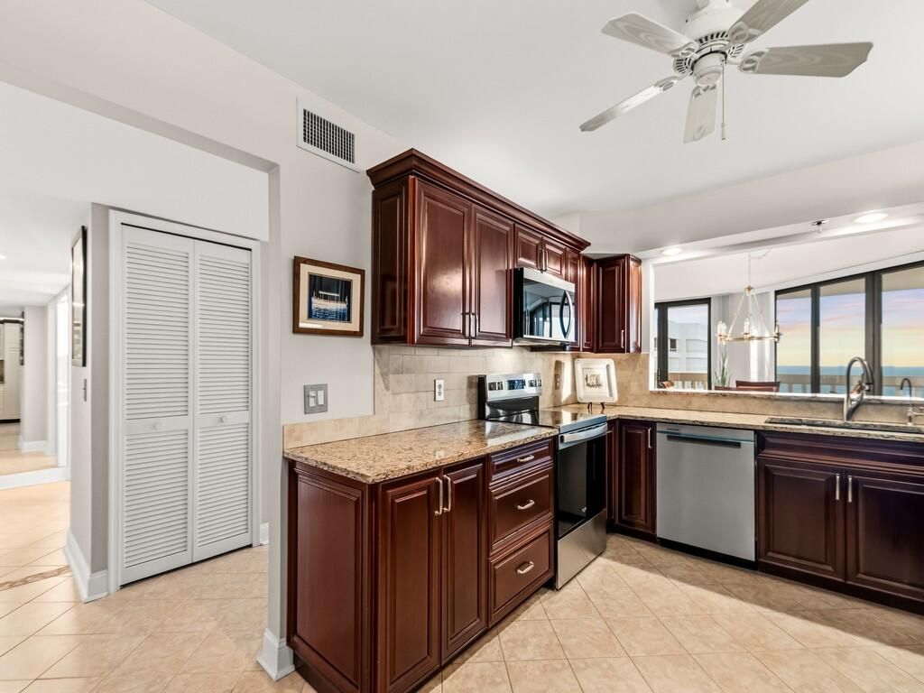 9960 S Ocean Drive, Unit 1905, Jensen Beach, FL 34957 Photo