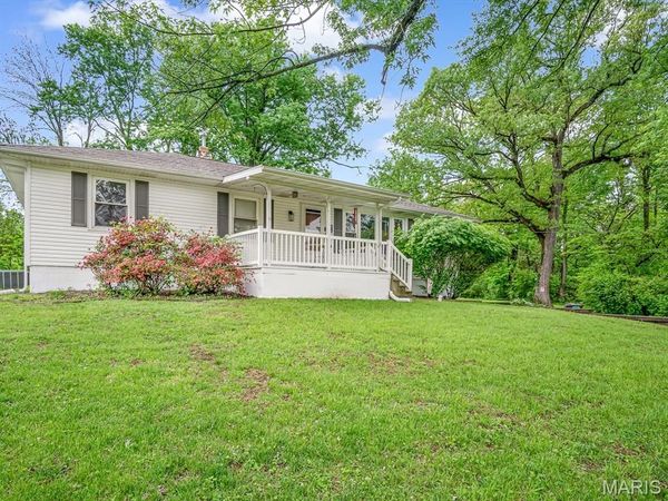 616 Ardmore Drive , Belleville, IL 62223