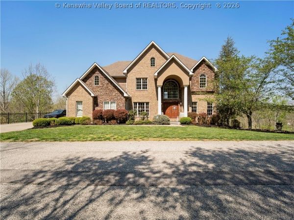 197 Saint Andrews Drive, Barboursville, WV 25504