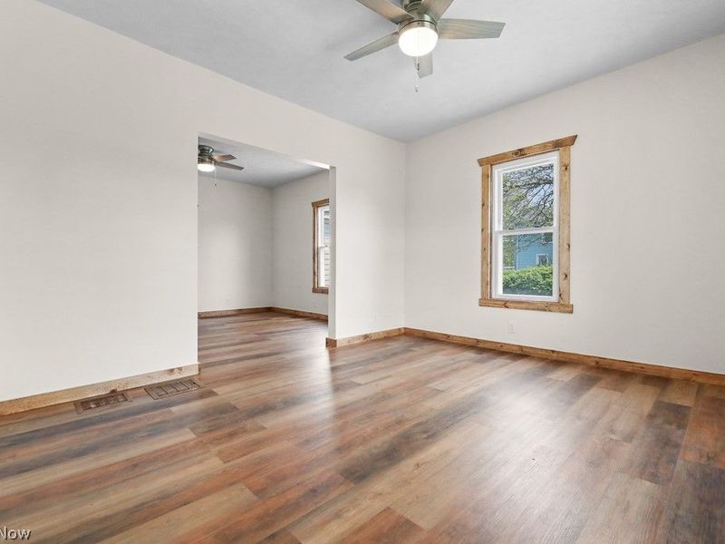 215 E Pennsylvania Avenue, Sebring, OH 44672 Photo 9