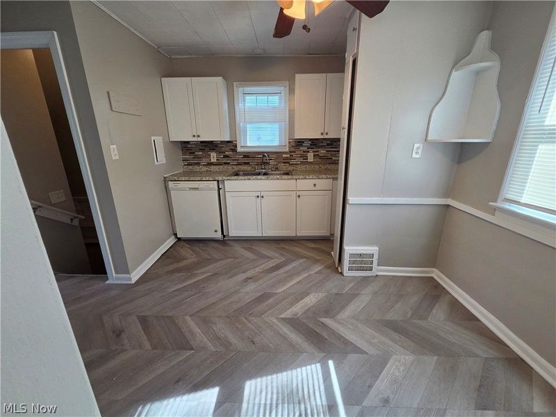 994 Yellowstone Avenue, Cleveland Heights, OH 44121 Photo 3