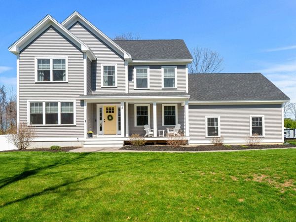 4 Overlook Drive, Epping, NH 03042