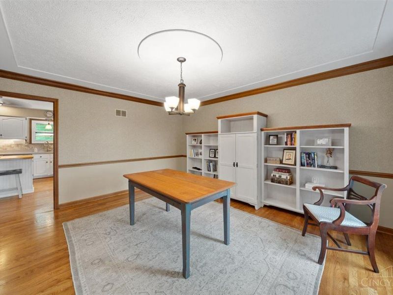 2001 Beechglen Court, Green Township, OH 45233 Photo 11