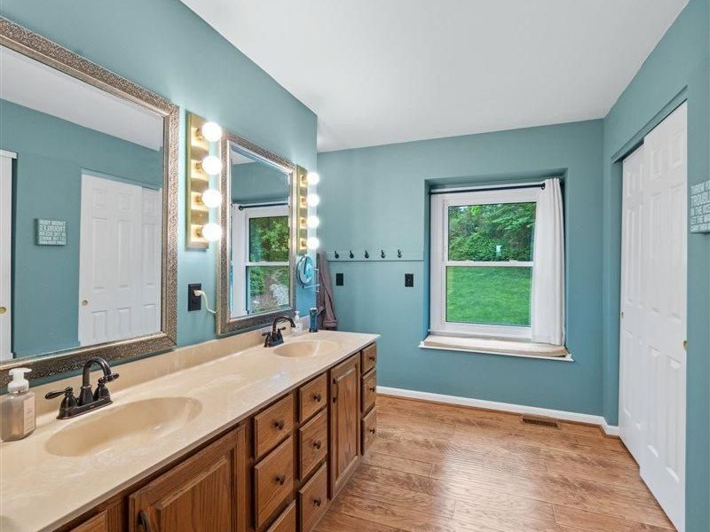 2001 Beechglen Court, Green Township, OH 45233 Photo 17