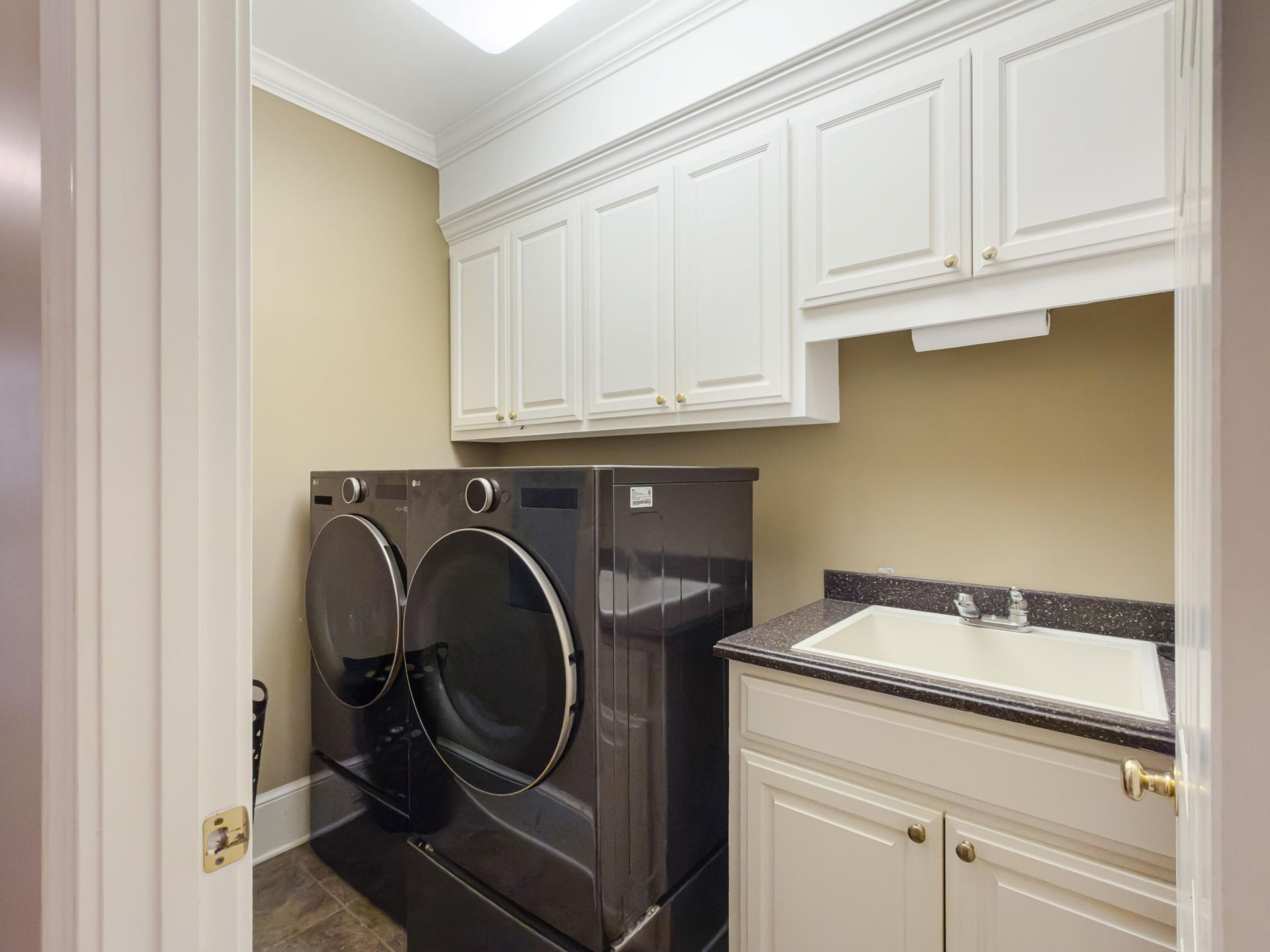 1860 Hatteras Way Photo 35