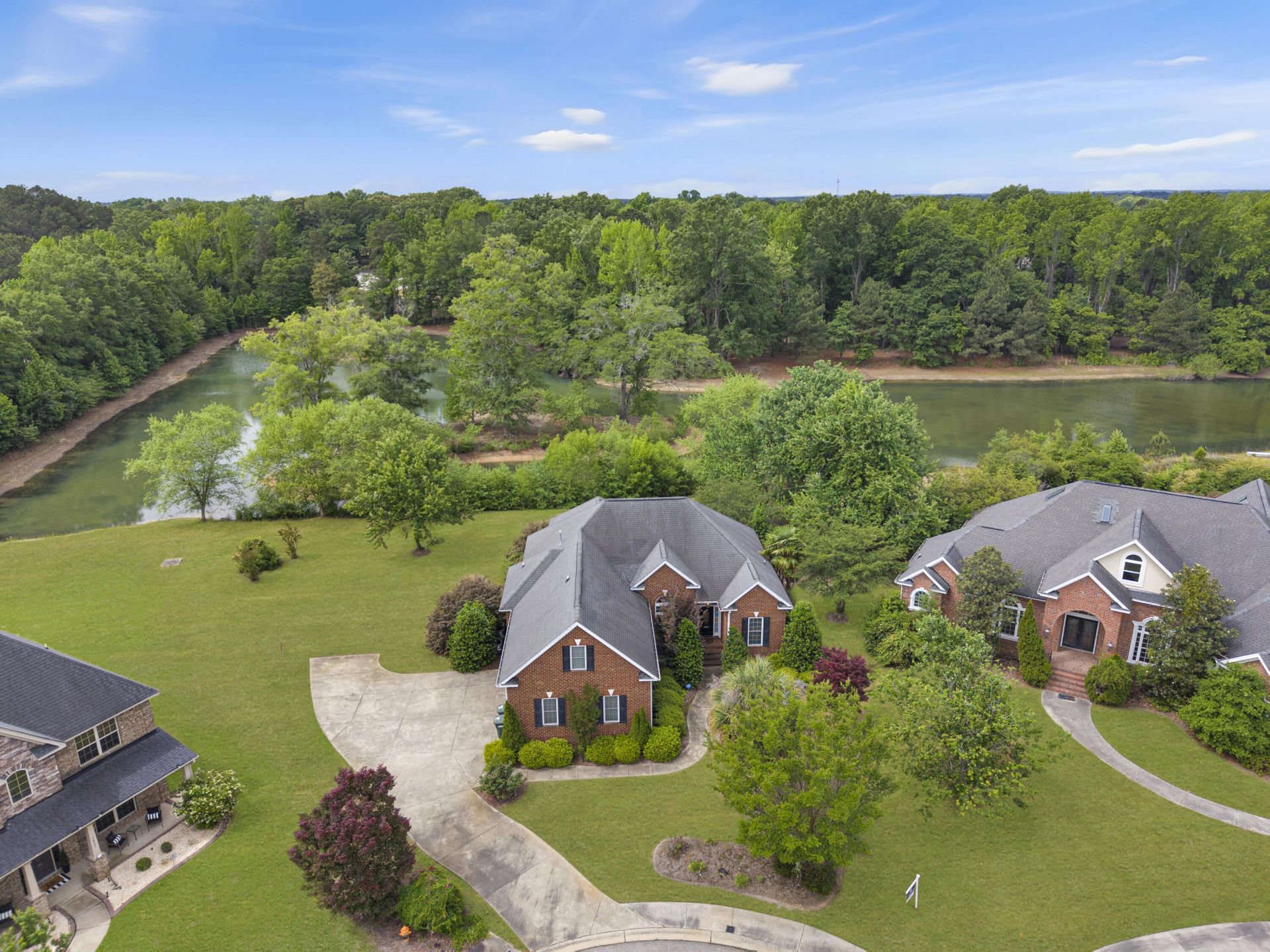 1860 Hatteras Way Photo 4