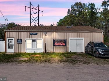 3643 KINGS HIGHWAY , COLONIAL BEACH, VA 22443