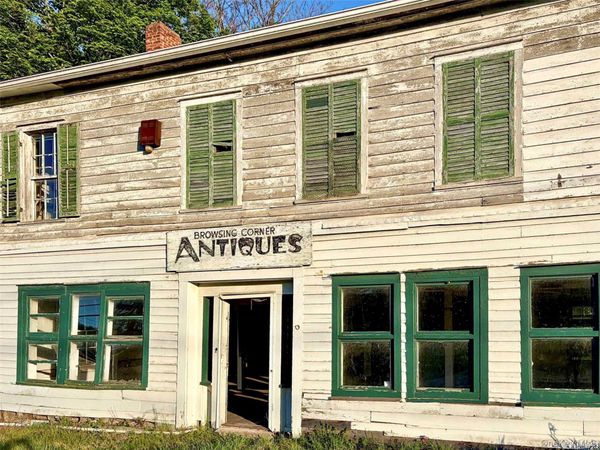 7077 Route 209 , Kerhonkson, NY 12446