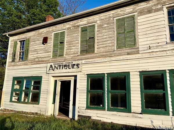 7077 Route 209 , Kerhonkson, NY 12446