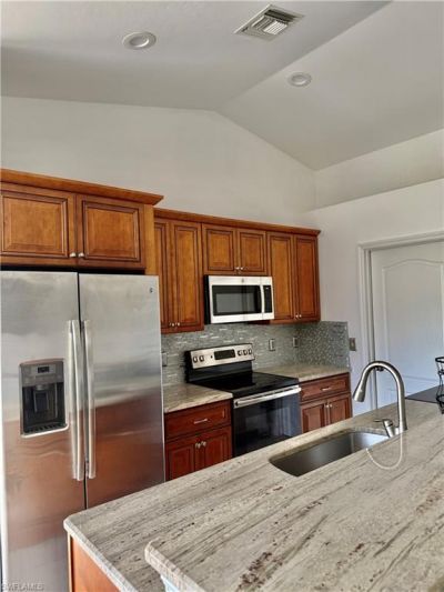 2833 NW 6th Pl , Cape Coral, FL 33993 Photo
