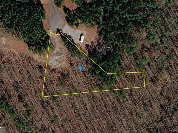 1050 Regina Ct, Elberton, GA 30635