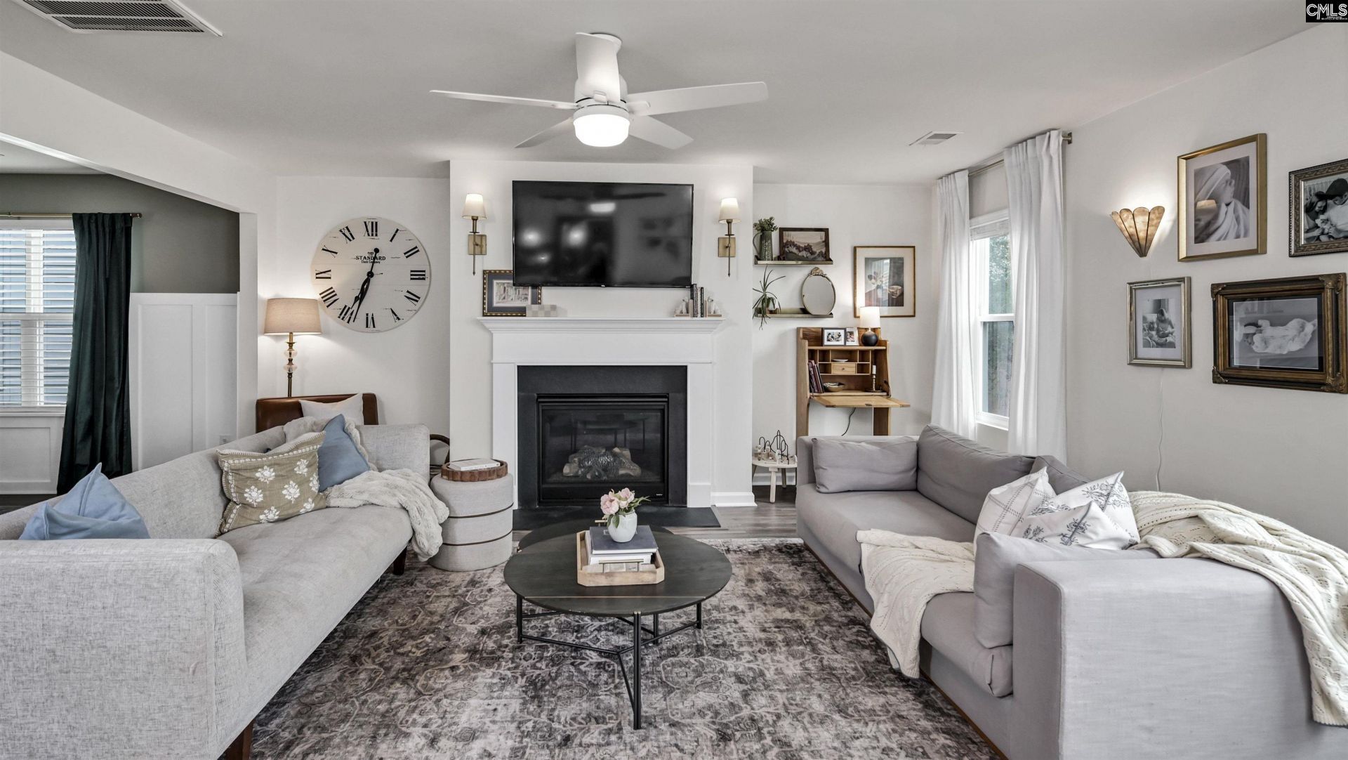 2348 Trakand Drive  Photo 11