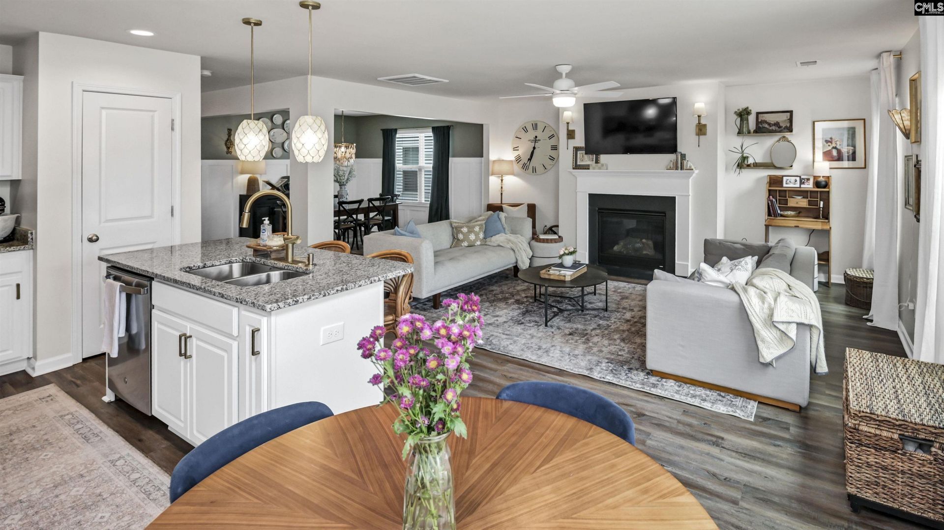 2348 Trakand Drive  Photo 16