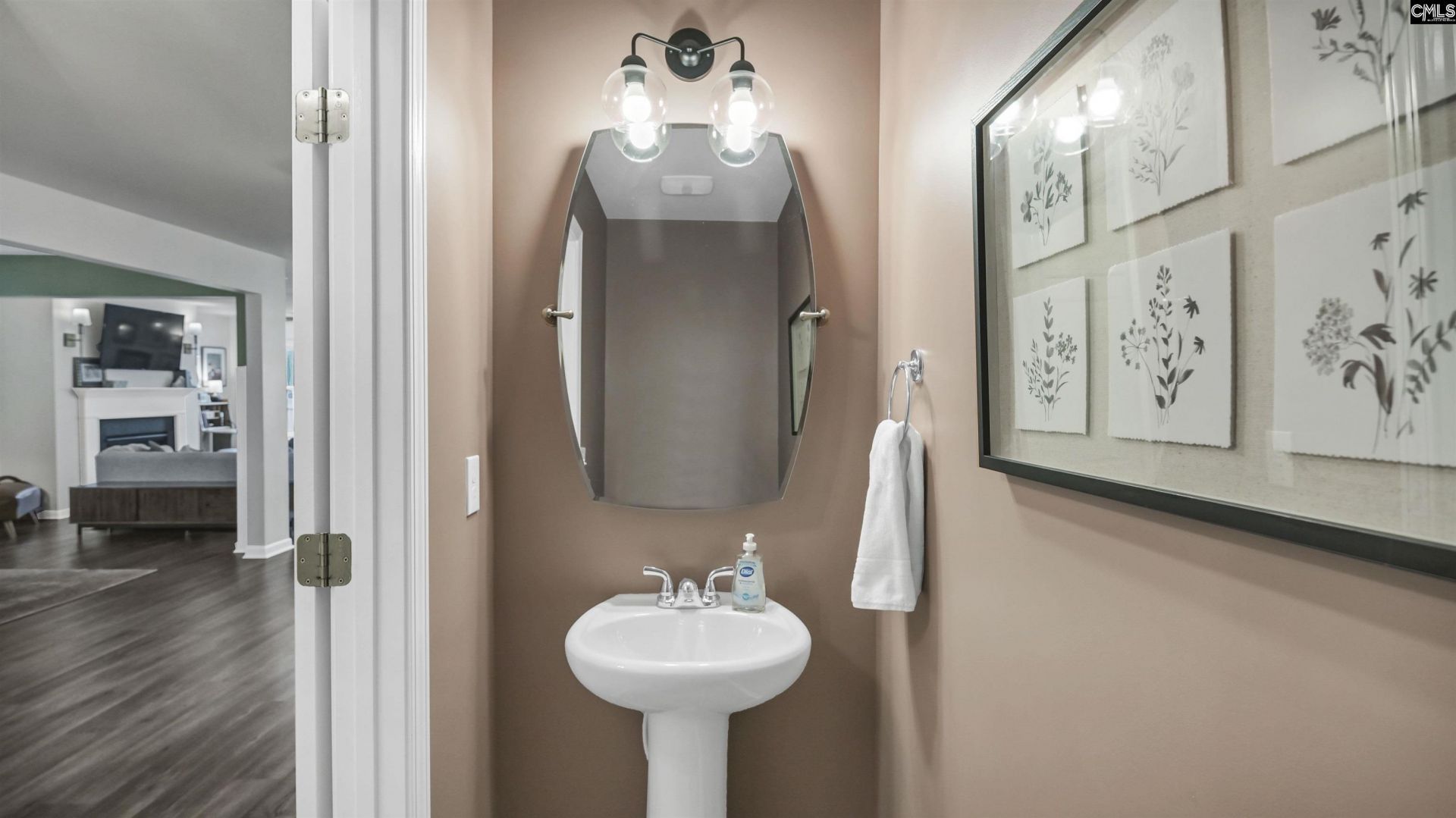 2348 Trakand Drive  Photo 17