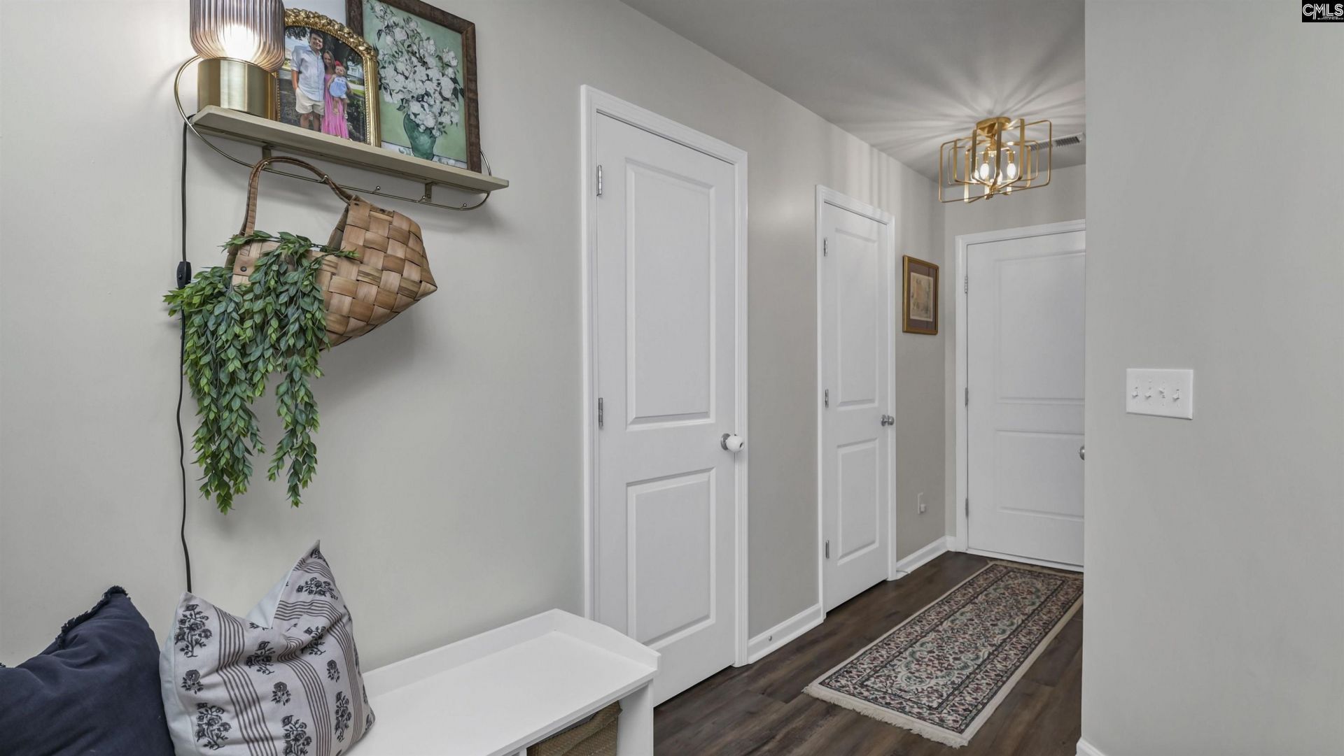 2348 Trakand Drive  Photo 4