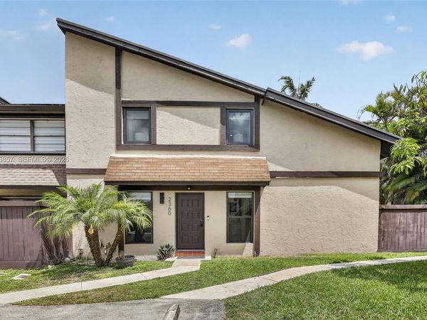 2360 Bayberry Dr , Unit 2360, Pembroke Pines, FL 33024