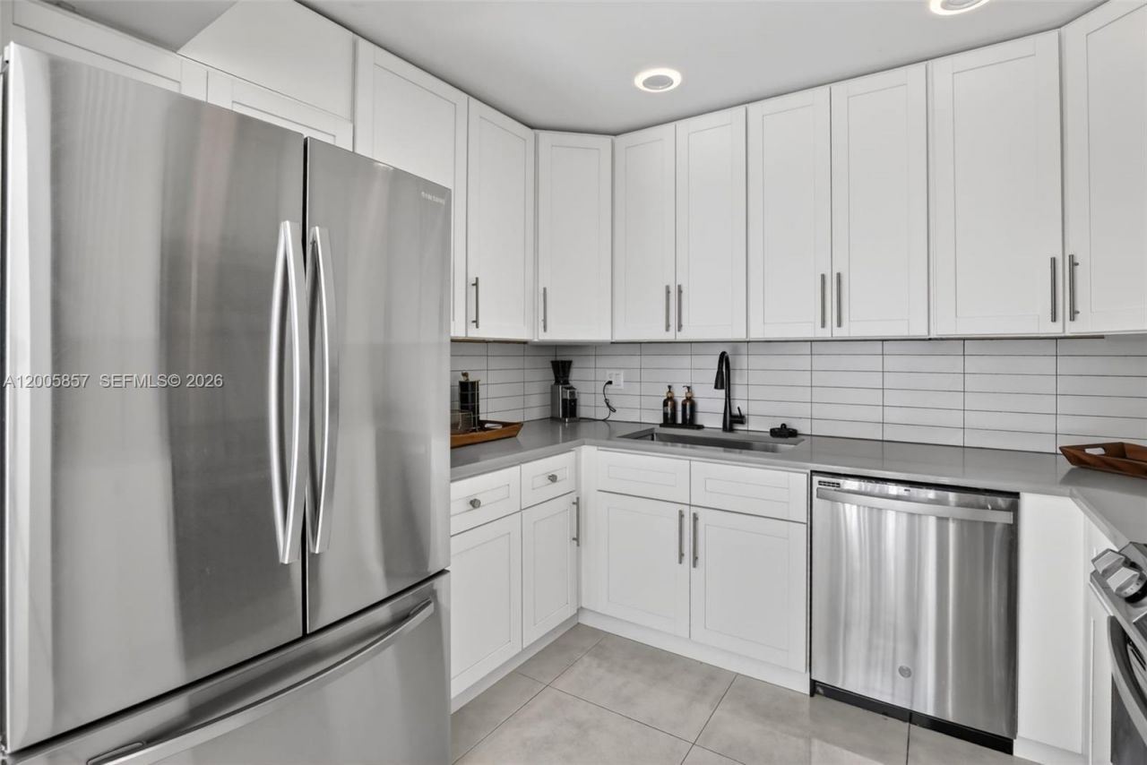 2360 Bayberry Dr, Unit 2360, Pembroke Pines, FL 33024 Photo
