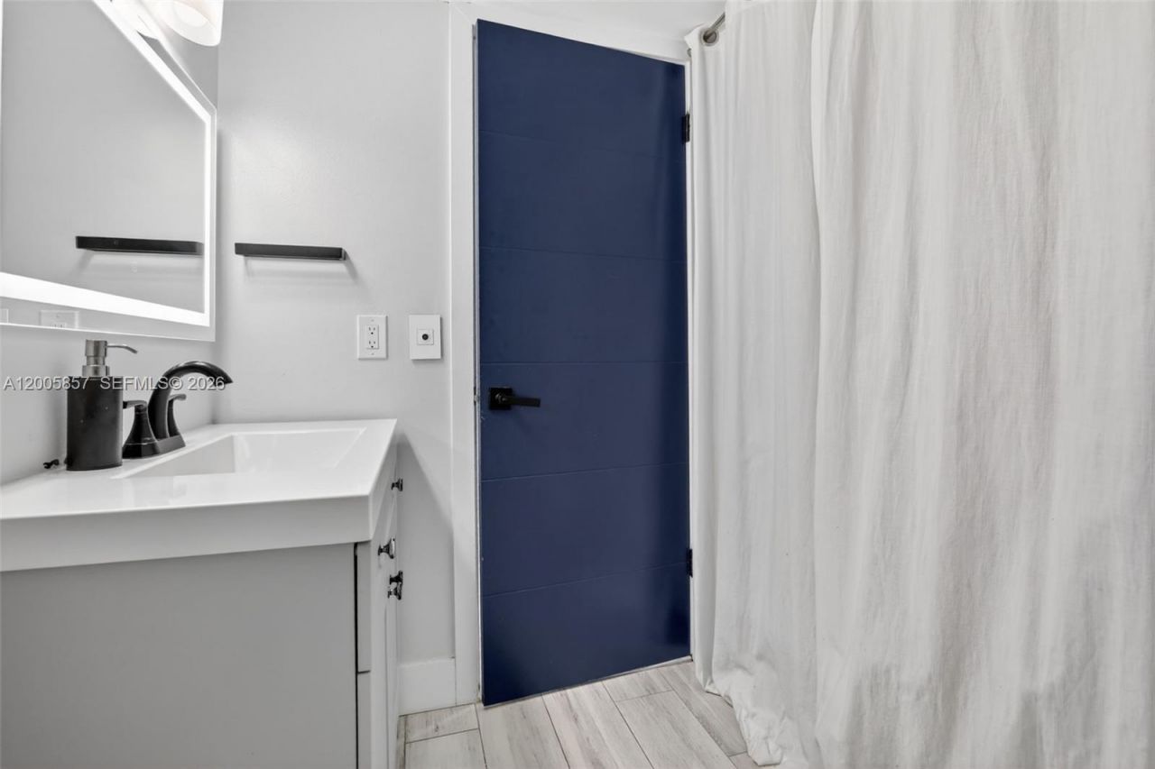 2360 Bayberry Dr, Unit 2360, Pembroke Pines, FL 33024 Photo
